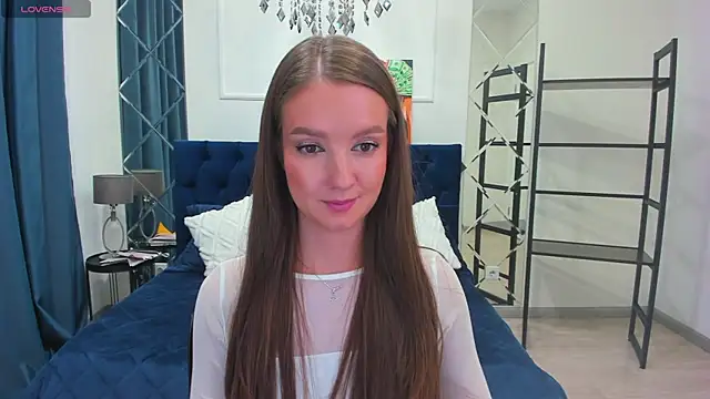 Snapshot of LoraSunnyy chatting on 10-08-25, 08:12 LoraSunnyy online show from 10-08-25, 08:12