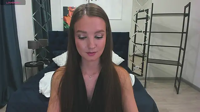 Snapshot of LoraSunnyy chatting on 10-15-25, 08:25 LoraSunnyy online show from 10-15-25, 08:25