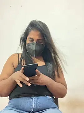 Snapshot of Choco_Chuby chatting on 10-31-25, 03:35 Choco Chuby online show from 10-31-25, 03:35