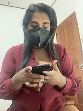 Snapshot of Choco_Chuby chatting on 11-07-25, 04:18 Choco Chuby online show from 11-07-25, 04:18