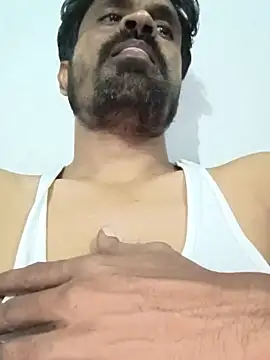 Snapshot of Mr_xxx007@xh chatting on 09-14-25, 05:34 Mr xxx007xh online show from 09-14-25, 05:34