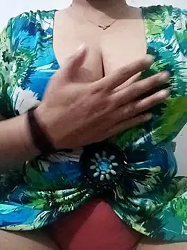 Snapshot of priya_hot_69 chatting on 09-28-25, 05:46 priya hot 69 online show from 09-28-25, 05:46