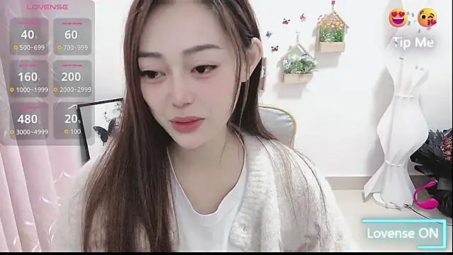 Snapshot of Abb-qiaoyi chatting on 10-28-25, 06:43 Abb-qiaoyi online show from 10-28-25, 06:43