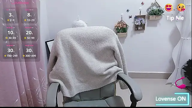 Snapshot of Abb-qiaoyi chatting on 11-21-25, 08:51 Abb-qiaoyi online show from 11-21-25, 08:51