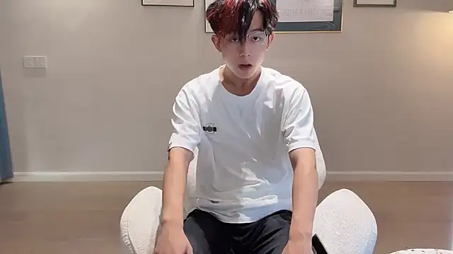 STxuguanhan online show from 09-26-25, 08:18