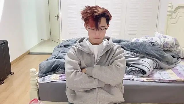 STxuguanhan online show from 11-09-25, 09:40