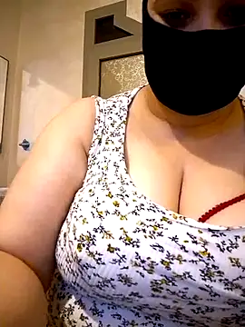 Snapshot of sexy_love997 chatting on 09-21-25, 07:04 sexy love997 online show from 09-21-25, 07:04