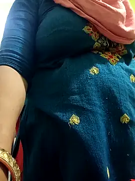 Snapshot of Mast-Haseena chatting on 03-11-26, 03:23 Mast-Haseena online show from 03-11-26, 03:23