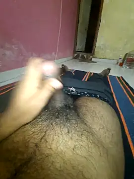 choot paglu online show from 11-21-25, 04:00