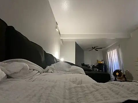 Snapshot of Lovingirl69 chatting on 09-09-25, 11:15 Lovingirl69 online show from 09-09-25, 11:15