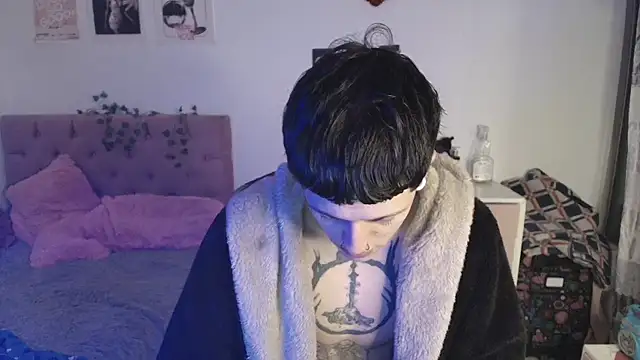 Snapshot of 2cyboy_ chatting on 09-17-25, 07:59 2cyboy online show from 09-17-25, 07:59