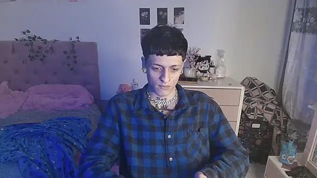 Snapshot of 2cyboy_ chatting on 09-19-25, 08:53 2cyboy online show from 09-19-25, 08:53