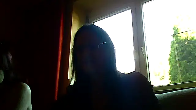 Snapshot of Cleohot1977 chatting on 04-11-26, 01:59 Cleohot1977 online show from 04-11-26, 01:59
