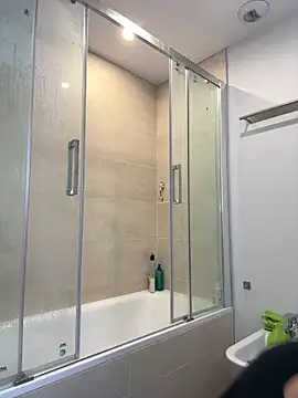 Snapshot of prettylittlefooxy chatting on 11-12-25, 11:10 prettylittlefooxy online show from 11-12-25, 11:10