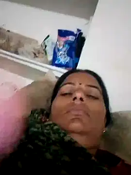 Suhani hot12 online show from 09-29-25, 03:06