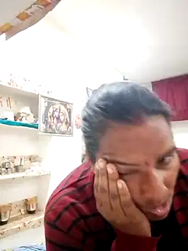 Snapshot of Suhani_hot12 chatting on 01-06-26, 01:42 Suhani hot12 online show from 01-06-26, 01:42