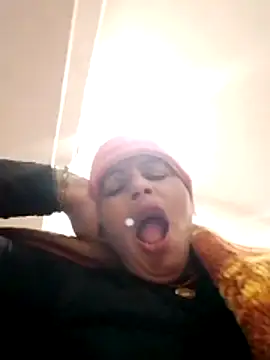 Snapshot of Suhani_hot12 chatting on 01-07-26, 03:36 Suhani hot12 online show from 01-07-26, 03:36