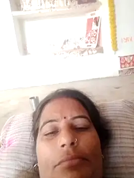Snapshot of Suhani_hot12 chatting on 03-15-26, 01:44 Suhani hot12 online show from 03-15-26, 01:44