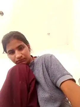 Snapshot of Suhani_hot12 chatting on 05-27-26, 01:35 Suhani hot12 online show from 05-27-26, 01:35