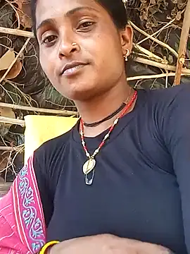 Snapshot of sonaya9y chatting on 09-26-25, 07:56 sonaya9y online show from 09-26-25, 07:56