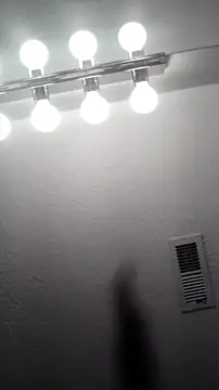 Snapshot of Fine10ne chatting on 02-06-26, 11:41 Fine10ne online show from 02-06-26, 11:41