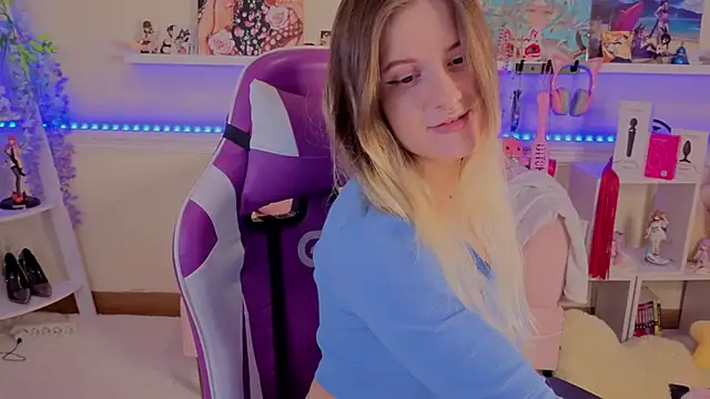 Sonia Meow online show from 11-25-25, 06:35