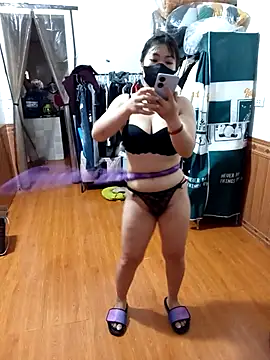 Helena-a online show from 04-10-26, 08:30