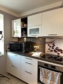 Hotmilfhamburg1 online show from 04-26-26, 04:32