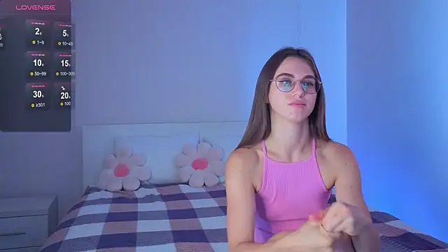 Yumi Ai online show from 09-11-25, 04:56