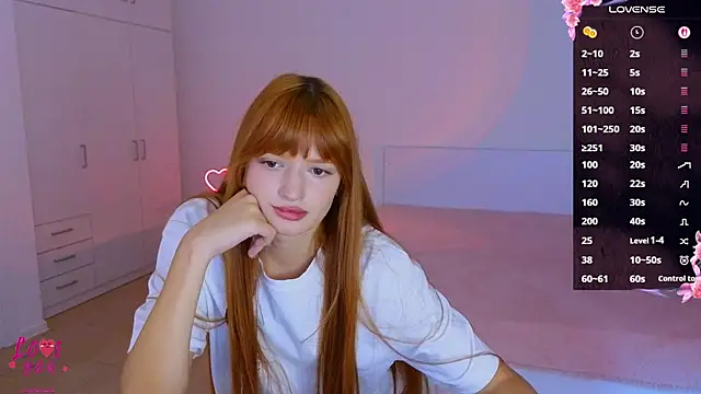 Snapshot of CuteAriel7 chatting on 09-11-25, 03:34 CuteAriel7 online show from 09-11-25, 03:34