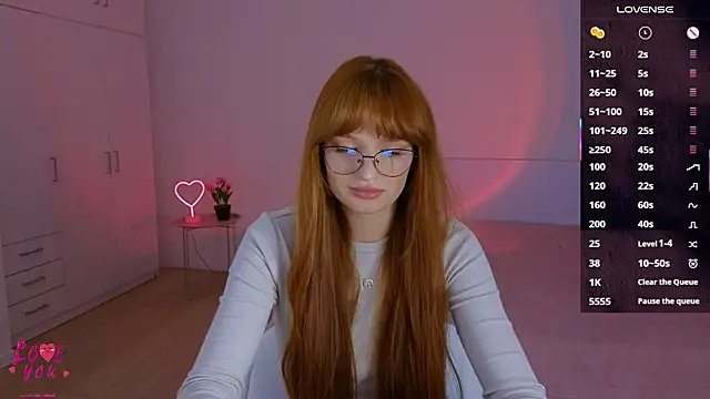 Snapshot of CuteAriel7 chatting on 10-18-25, 03:02 CuteAriel7 online show from 10-18-25, 03:02