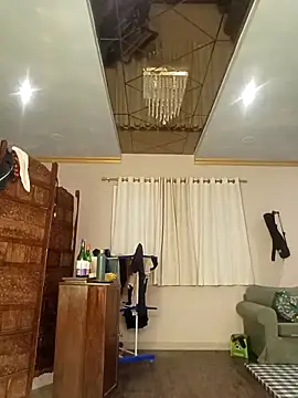 Snapshot of Nisha_Sassmaxxx chatting on 09-20-25, 10:00 Nisha Sassmaxxx online show from 09-20-25, 10:00