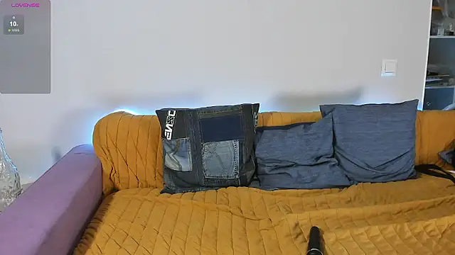 WonderConnie1 online show from 01-15-26, 02:27