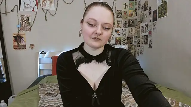 Snapshot of WonderConnie1 chatting on 05-28-26, 01:30 WonderConnie1 online show from 05-28-26, 01:30