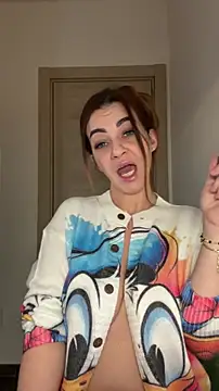 Roxanne Skye online show from 11-19-25, 02:06