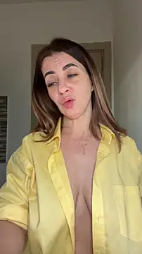 Roxanne Skye online show from 11-27-25, 03:19