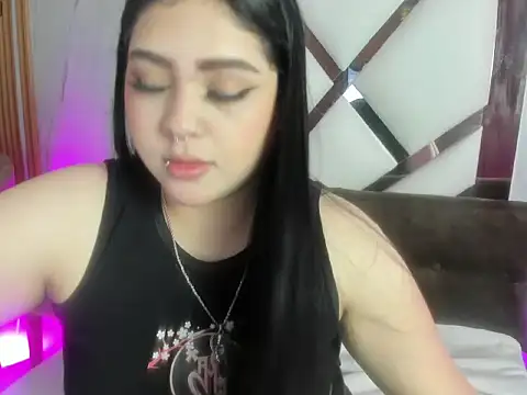 Snapshot of im_bunny__ chatting on 05-07-26, 11:37 im bunny online show from 05-07-26, 11:37