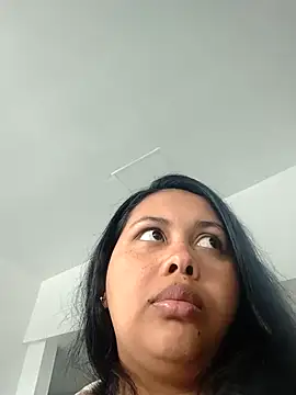 Alessandraa- online show from 02-17-26, 06:47