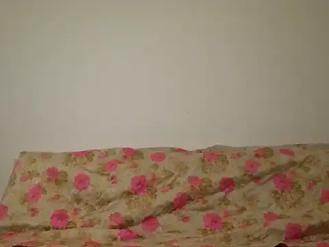 Snapshot of marixaballi chatting on 10-17-25, 05:48 marixaballi online show from 10-17-25, 05:48