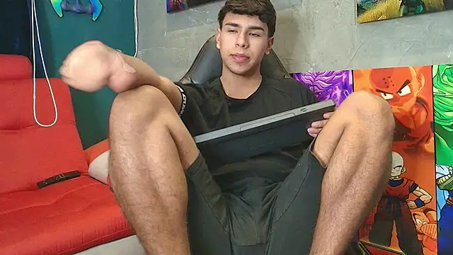 Snapshot of CHR58_ chatting on 12-17-25, 08:20 CHR58 online show from 12-17-25, 08:20