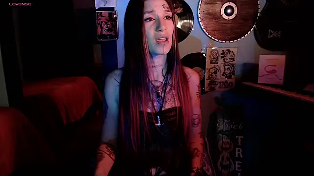 lilithword online show from 12-20-25, 01:12