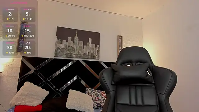 iamCharlotte19 online show from 10-10-25, 07:02