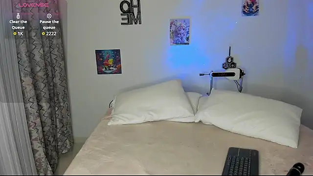 Snapshot of Natalia__Miller chatting on 11-20-25, 08:19 Natalia Miller online show from 11-20-25, 08:19