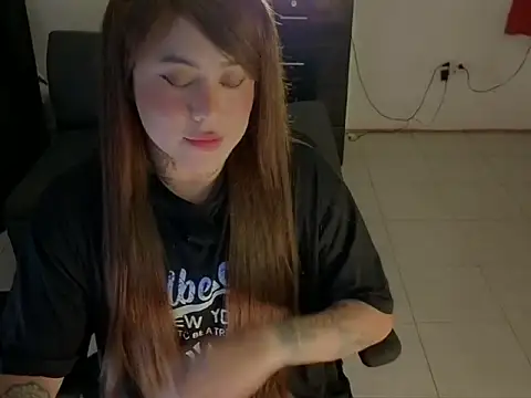 kimberlygati2 online show from 04-28-26, 01:15