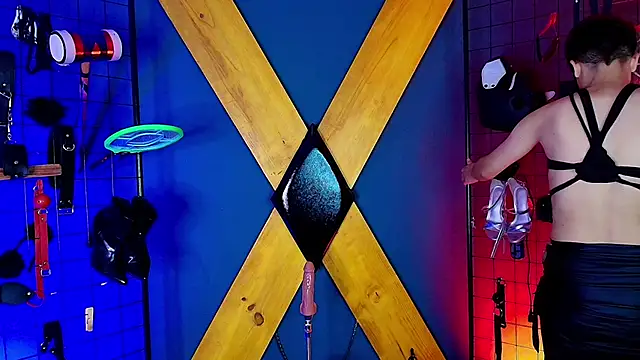 Snapshot of Mr_sadistiic_ chatting on 11-16-25, 04:29 Mr sadistiic online show from 11-16-25, 04:29