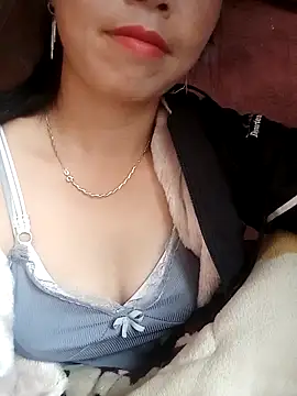 Snapshot of hera-00 chatting on 11-08-25, 02:56 hera-00 online show from 11-08-25, 02:56