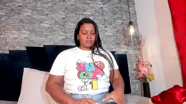 Snapshot of Emily_Brown18 chatting on 02-21-26, 03:51 Emily Brown18 online show from 02-21-26, 03:51