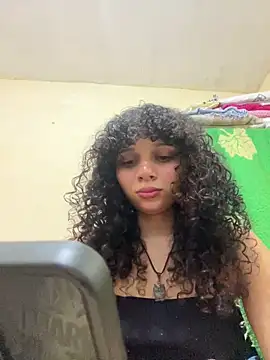 Snapshot of Casal-foda_braba chatting on 05-20-26, 07:36 Casal-foda braba online show from 05-20-26, 07:36