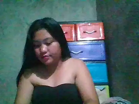 Snapshot of nikki_zapphire chatting on 04-12-26, 02:00 nikki zapphire online show from 04-12-26, 02:00