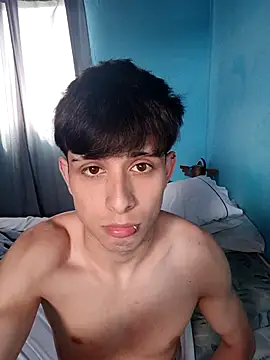 Snapshot of matiatr1112 chatting on 11-04-25, 05:01 matiatr1112 online show from 11-04-25, 05:01